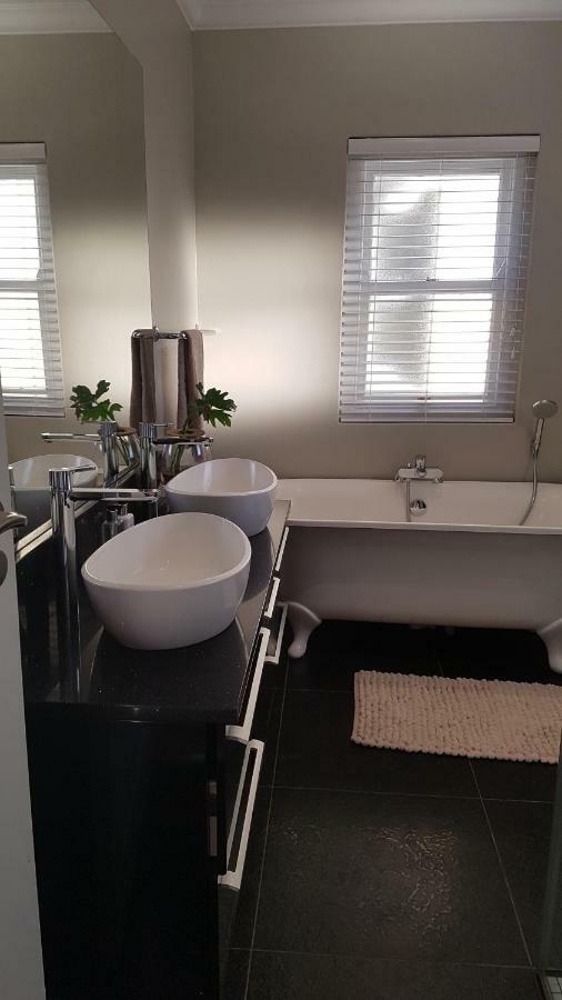 Franschhoek Village House Екстер'єр фото